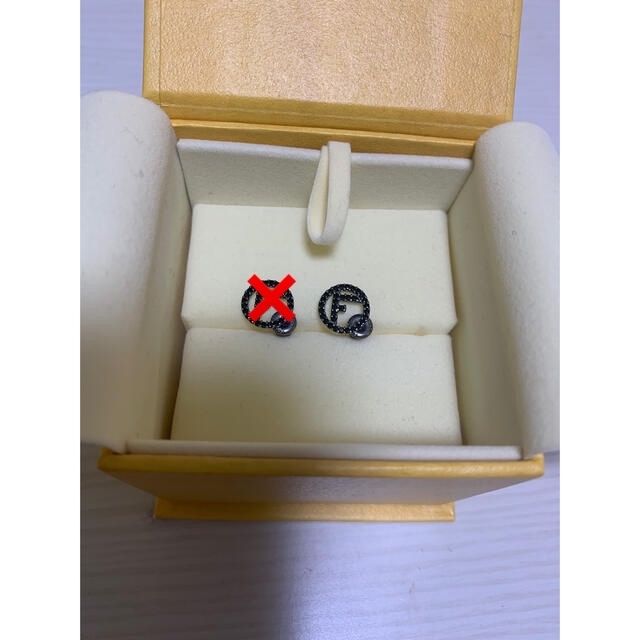 FENDI - 早い者勝ち!《美品》FENDI ピアス ブラック ※(片耳)の通販 by