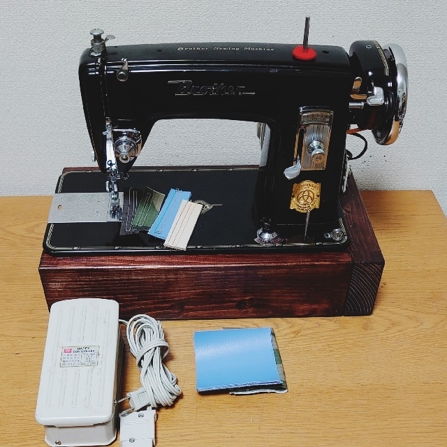 アンティークミシン ブラザー 角型黒 電動モーター レザークラフト に