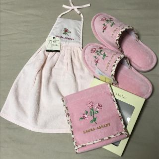 ローラアシュレイ(LAURA ASHLEY)の【限定値下】LAURA ASHLEY＊3点セット❤︎トイレタリー(トイレマット)