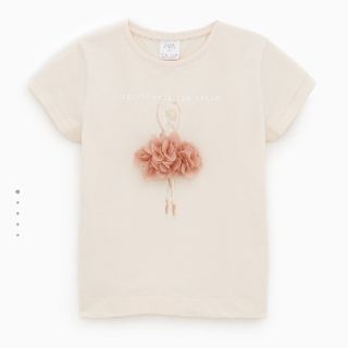 ザラキッズ(ZARA KIDS)の新品！未使用！タグ付！♥️ZARAKIDS♥️バレリーナ柄Tシャツ。134cm。(Tシャツ/カットソー)