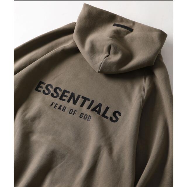 FEAR OF GOD(フィアオブゴッド)のESSENTIALS プルオーバーフーディ L ブラウン メンズのトップス(パーカー)の商品写真