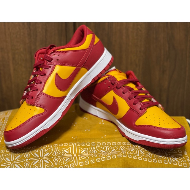 NIKE(ナイキ)のNIKE Dunk Low Championship Gold  メンズの靴/シューズ(スニーカー)の商品写真