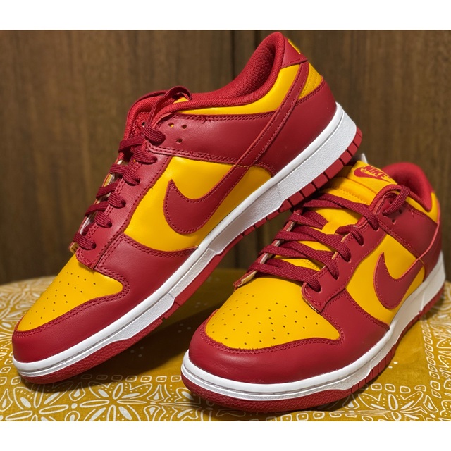 NIKE(ナイキ)のNIKE Dunk Low Championship Gold  メンズの靴/シューズ(スニーカー)の商品写真