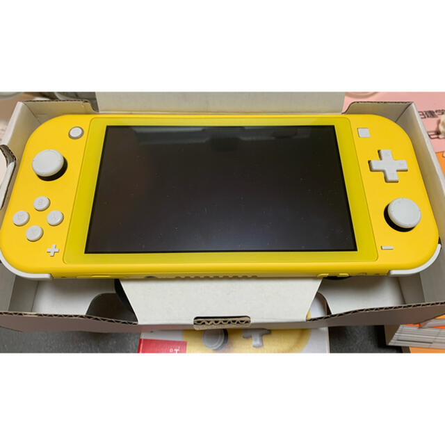 Nintendo Switch Lite イエロー