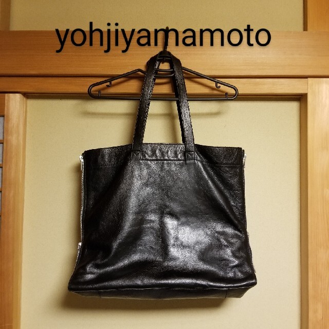 Yohji Yamamoto - ☆定番 牛革 サイドZIPトートバッグ yohjiyamamotoの