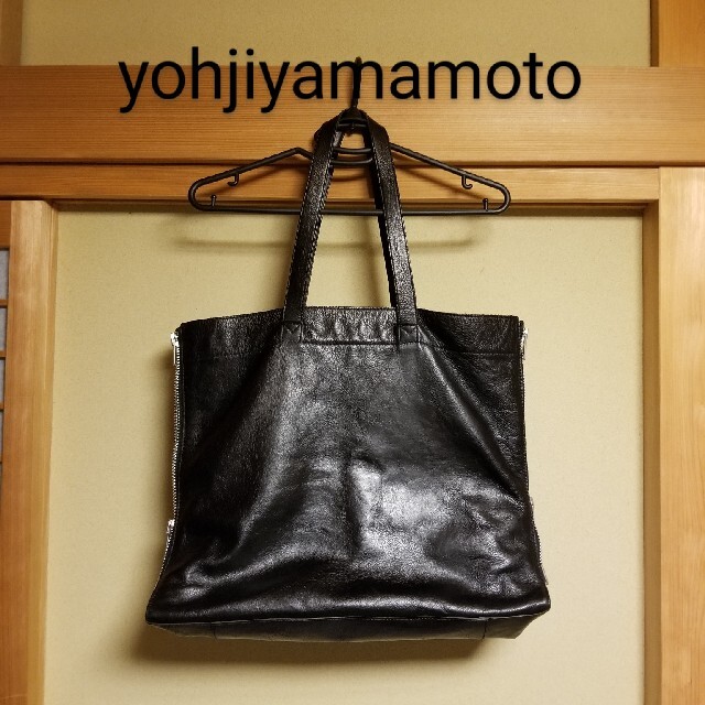 Yohji Yamamoto - ☆定番 牛革 サイドZIPトートバッグ yohjiyamamotoの ...