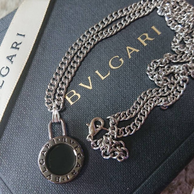 【正規 未使用】BVLGARI ロゴ刻印パドロックチャーム ネックレス ペンダン