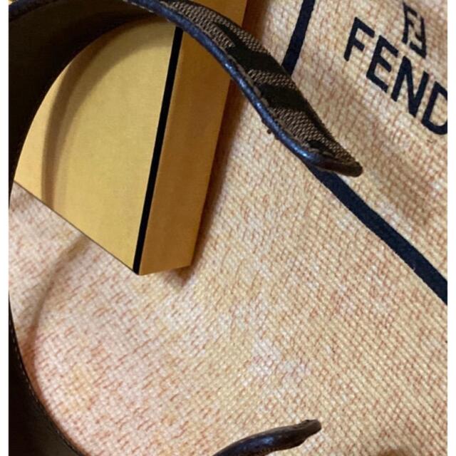 FENDI(フェンディ)の【最終価格】廃盤　FENDI  カチューシャ　人気　FF柄　新品　ヴィンテージ レディースのヘアアクセサリー(カチューシャ)の商品写真