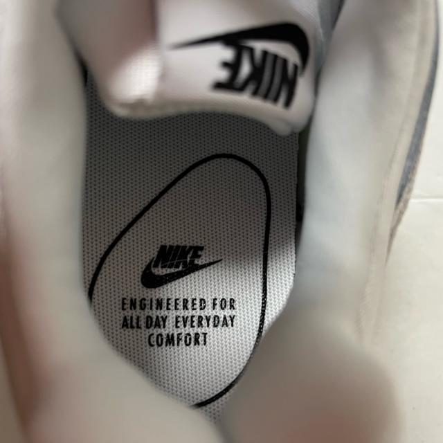 NIKE(ナイキ)のナイキ スニーカー 25 レディース美品  白 レディースの靴/シューズ(スニーカー)の商品写真