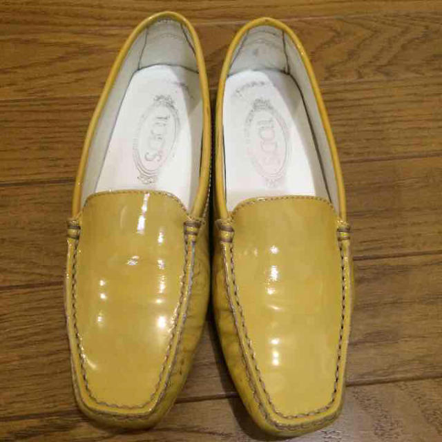 TOD'S(トッズ)の【特価！】TOD'S モカシン 23.5(表記36.5) レディースの靴/シューズ(スリッポン/モカシン)の商品写真