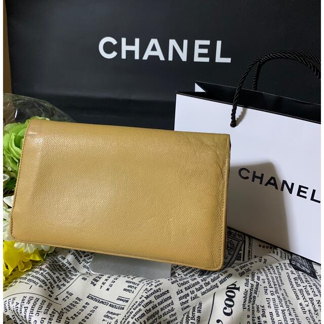 CHANEL(シャネル)のシャネル、キャビアスキン、COCOボタン長財布、ベージュ レディースのファッション小物(財布)の商品写真