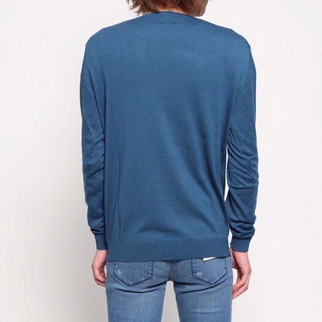 GUESS(ゲス)の新品★GUESS （ゲス）メンズ　ブランドロゴ　ニット　ブルー メンズのトップス(Tシャツ/カットソー(七分/長袖))の商品写真