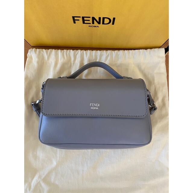FENDI(フェンディ)のFENDIマイクロバスケットチェーンショルダーバッグ レディースのバッグ(ショルダーバッグ)の商品写真