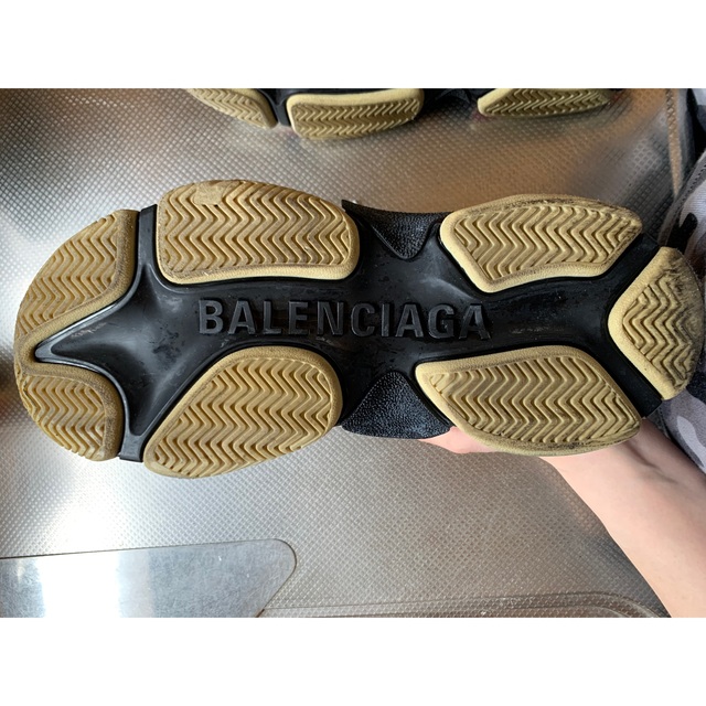 Balenciaga(バレンシアガ)のBalenciaga Triple S スニーカー レディースの靴/シューズ(スニーカー)の商品写真
