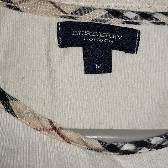 BURBERRY(バーバリー)の中古BURBERRY ピンクTシャツSサイズ レディースのトップス(Tシャツ(半袖/袖なし))の商品写真