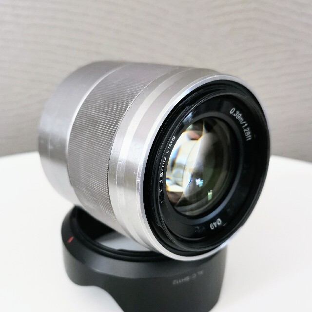 SONY(ソニー)のSONY SEL50F18 Eマウント　単焦点レンズ スマホ/家電/カメラのカメラ(レンズ(単焦点))の商品写真