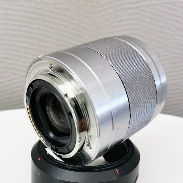 SONY(ソニー)のSONY SEL50F18 Eマウント　単焦点レンズ スマホ/家電/カメラのカメラ(レンズ(単焦点))の商品写真