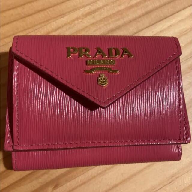 PRADA 三つ折り財布レディース