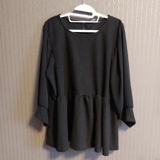 アベイル(Avail)のAvail　カットソー(カットソー(長袖/七分))