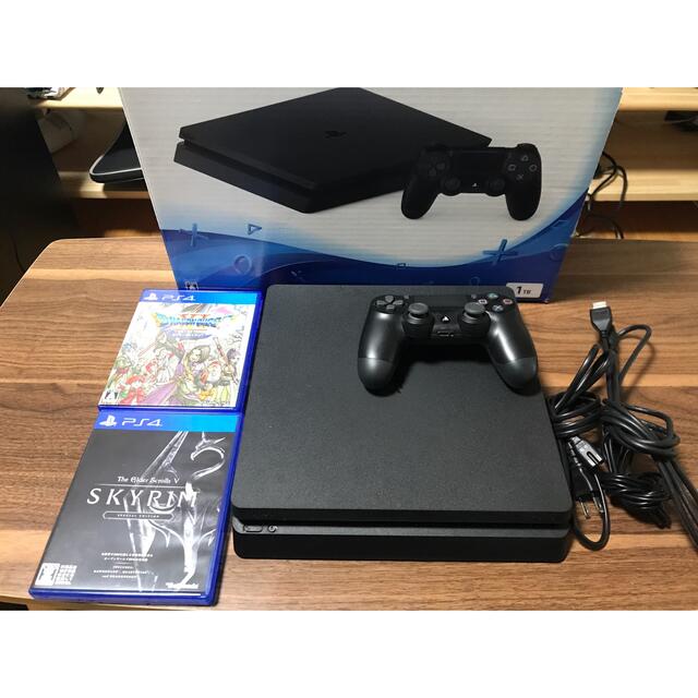 エンタメ/ホビー【動作確認済み・すぐに遊べる】PS4(1TB)+ソフト