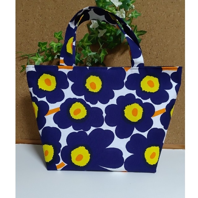 marimekko(マリメッコ)のマリメッコ　トートバッグ(紺) ハンドメイドのファッション小物(バッグ)の商品写真