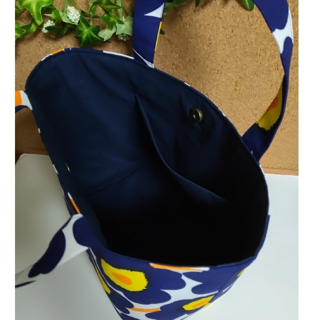 marimekko(マリメッコ)のマリメッコ　トートバッグ(紺) ハンドメイドのファッション小物(バッグ)の商品写真