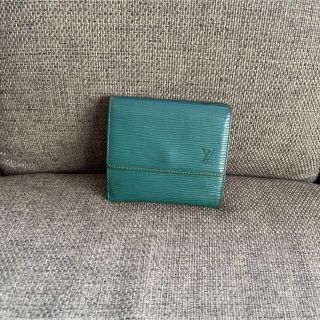 ルイヴィトン(LOUIS VUITTON)の【値下げ‼️】ルイ・ヴィトン　エピ　2つ折財布❣️(財布)