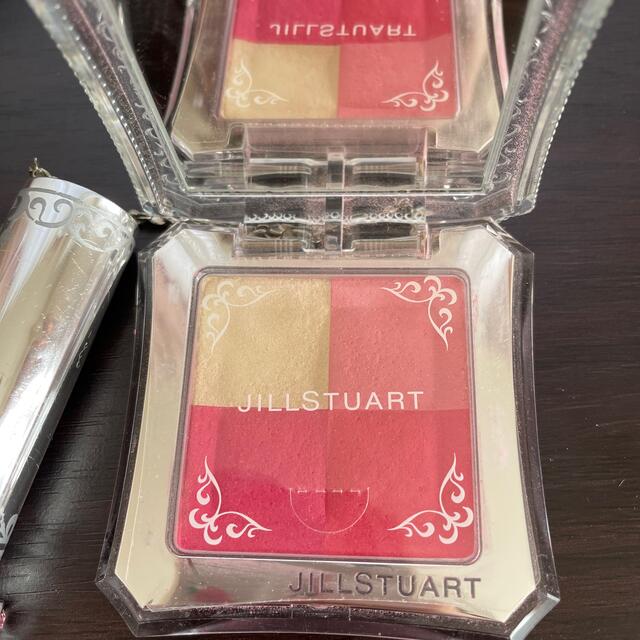 JILLSTUART(ジルスチュアート)の美品♡JILL STUART チーク 07 lovely tulip コスメ/美容のベースメイク/化粧品(チーク)の商品写真