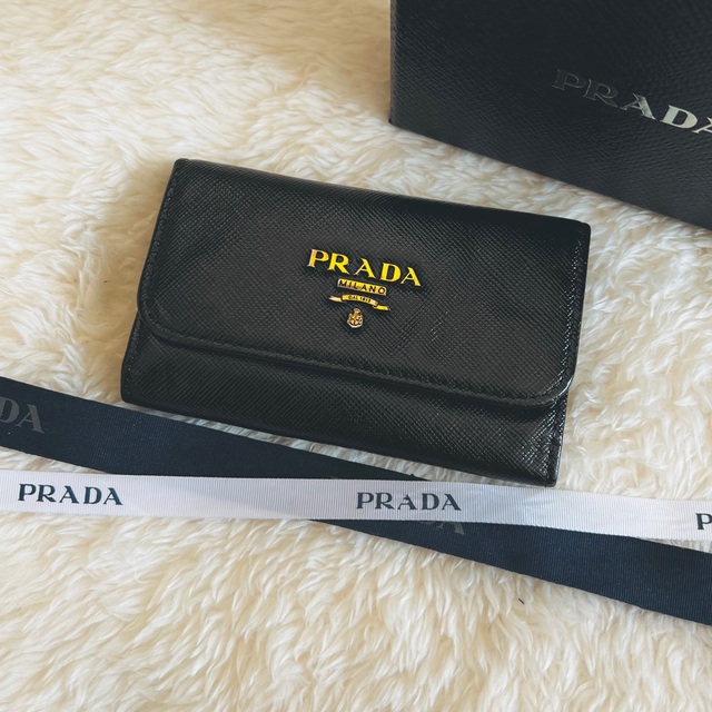 美品 PRADA プラダ 6連 キーケース towinglouisvilleky.com