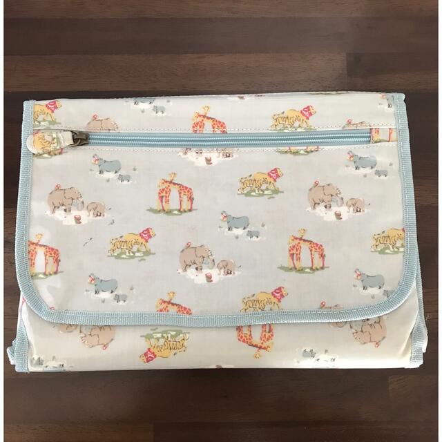 Cath Kidston - キャスキッドソン おむつ替えシートの通販 by