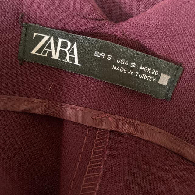 ZARA(ザラ)のハイウエストパンツ レディースのパンツ(カジュアルパンツ)の商品写真