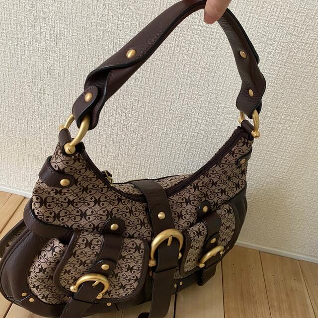 コチネレ COCCINELLE ショルダーバッグの通販 by yumi's shop コチネレ COCCINELLE ショルダーバッグの通販 by yumi's shop