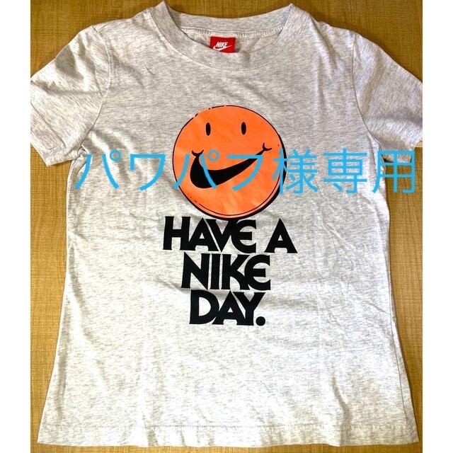 NIKE(ナイキ)のパワパフ様専用　NIKE ナイキ　Ｔシャツ　スマイル レディースのトップス(Tシャツ(半袖/袖なし))の商品写真