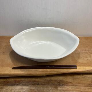 新品　陶器　陶芸作家　オフホワイトのオーバルリムBOWL  F(食器)