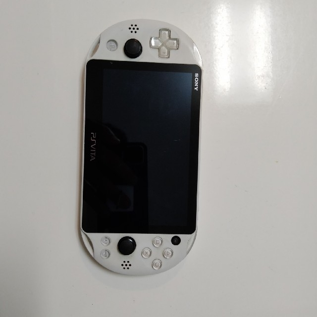 PlayStation Vita（PCH-2000シリーズ）