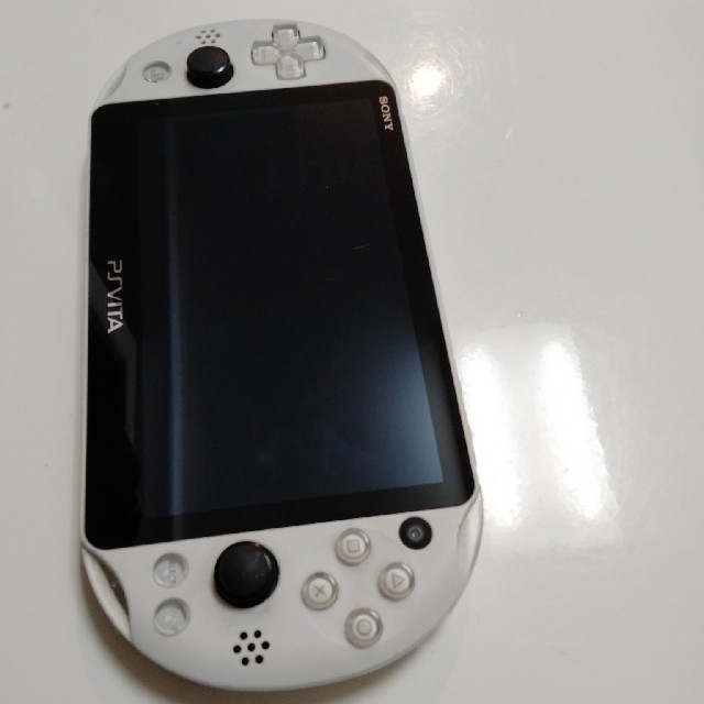 PlayStation Vita（PCH-2000シリーズ）