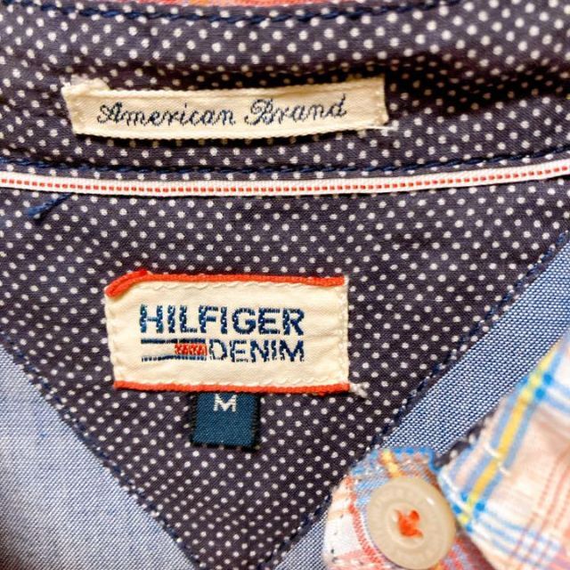 TOMMY HILFIGER(トミーヒルフィガー)のヒルフィガーデニム　ピンク　チェック　長袖シャツ　ワンポイント　M レディースのトップス(シャツ/ブラウス(長袖/七分))の商品写真