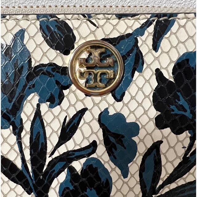 Tory Burch(トリーバーチ)の【美品】TORY BURCH トリーバーチ長財布　白地×青花柄 レディースのファッション小物(財布)の商品写真