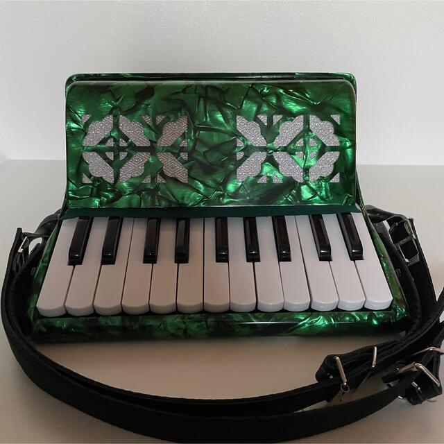 IRIN アコーディオン 22鍵盤 8ベース 楽器の鍵盤楽器(アコーディオン)の商品写真