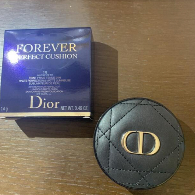 Dior(ディオール)のDior ディオールスキン フォーエヴァー スキン ヴェール・クッションファンデ コスメ/美容のベースメイク/化粧品(化粧下地)の商品写真