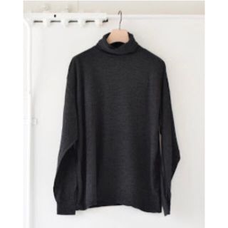 コモリ(COMOLI)のCOMOLI 19AW ウール天竺 長袖タートルネック チャコール サイズ3(Tシャツ/カットソー(七分/長袖))