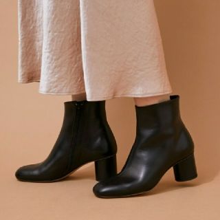 アダムエロぺ ショートブーツ ブーツ(レディース)(レザー)の通販 35