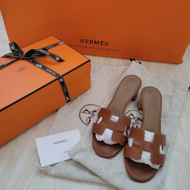 最高の品質の エルメス - Hermes HERMES ゴールド オアジス サンダル