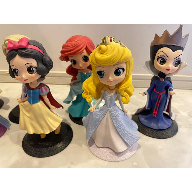 Disney(ディズニー)のディズニー　プリンセス　アナ雪　qposket フィギュア エンタメ/ホビーのおもちゃ/ぬいぐるみ(キャラクターグッズ)の商品写真