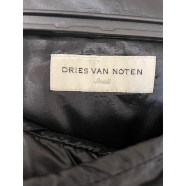 DRIES VAN NOTEN(ドリスヴァンノッテン)のdries van noten ドリスヴァンノッテン ショートダウン レディースのジャケット/アウター(ダウンジャケット)の商品写真