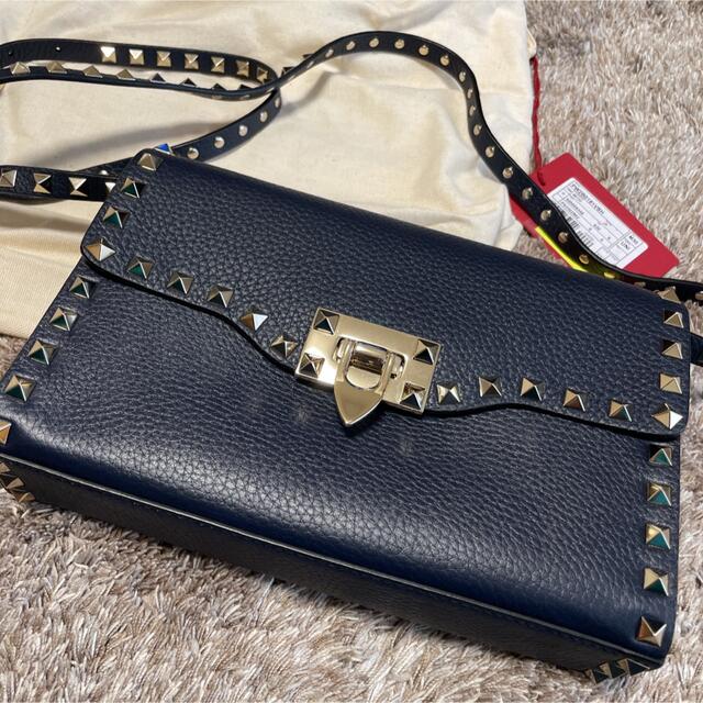 ふるさと割】 VALENTINO ロックスタッズ ショルダーバッグ ネイビー