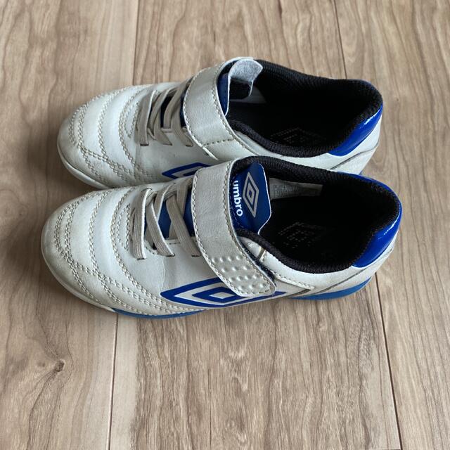 UMBRO(アンブロ)のアンブロスニーカー キッズ/ベビー/マタニティのキッズ靴/シューズ(15cm~)(スニーカー)の商品写真