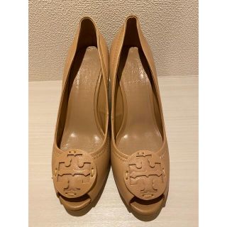 トリーバーチ(Tory Burch)のトリーバーチ　オープントゥ　パンプス ベージュ37(ウェッジソール)(ハイヒール/パンプス)