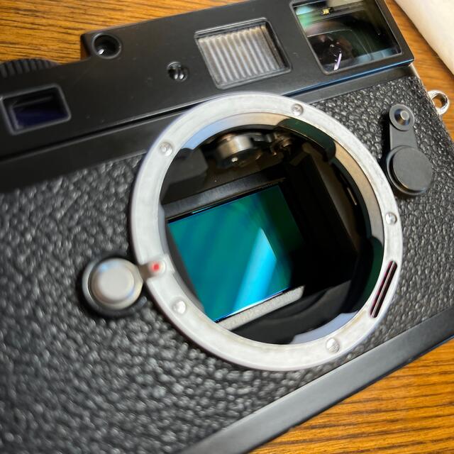 LEICA(ライカ)のLeica M9-P センサー対策版交換済み マップカメラ保証期間内 スマホ/家電/カメラのカメラ(ミラーレス一眼)の商品写真