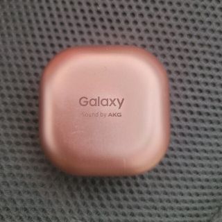 ギャラクシー(Galaxy)のGalaxy Buds Live Mystic Bronze 片耳 充電器(ヘッドフォン/イヤフォン)